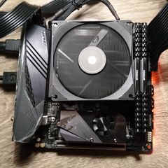 Aorus Pro Wifi Itx X570 Amd Ryzen Am4 Motherboard + 32gb 3600mhz Ddr4 Ram