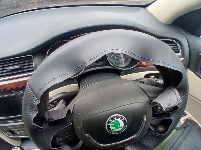 Skoda superb steering wheel cover