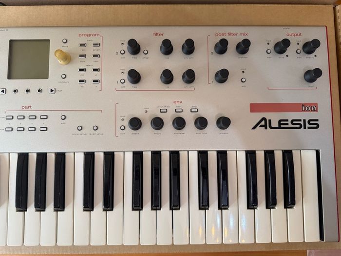 Alesis Ion Polyphonic Multitimbral VA Synth