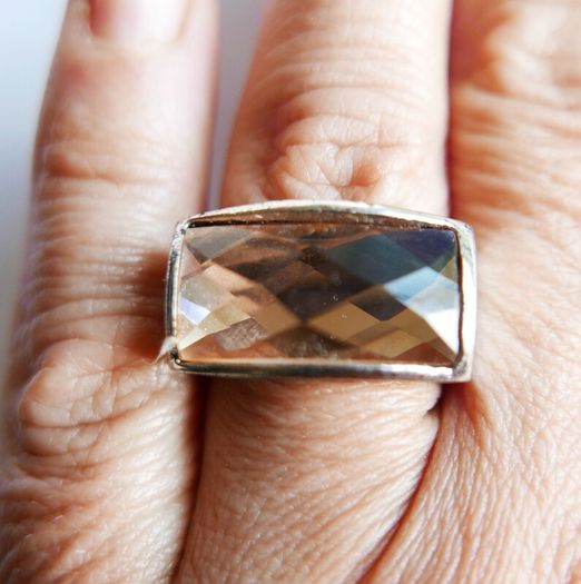 18K Gold Plated Jewellery Set - Necklace, Earrings and Ring
