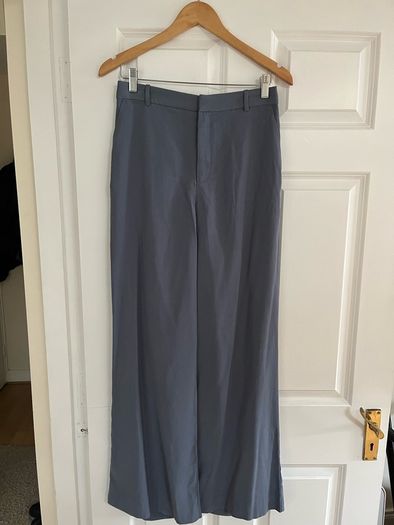 H&M place blue trousers