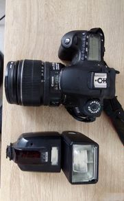 Canon 60D DSLR camera