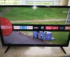 new jvc 32 inch smart hdmi tv.