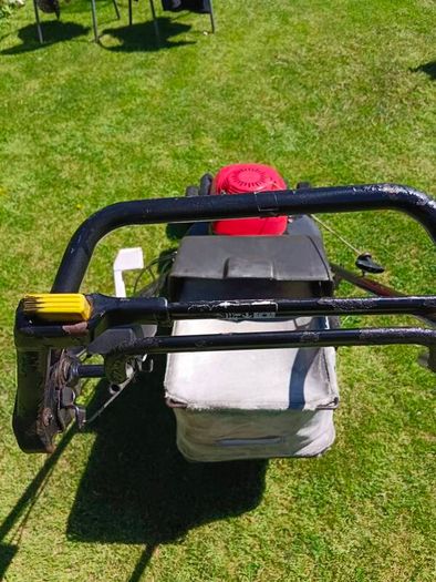 Honda HRD 536 C Hydrostatic self drive roller lawnmower with 23 inch aluminium deck,in excellent working condition.