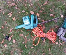 hedge cutter