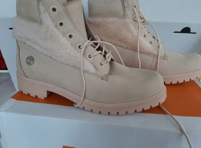 New Timberland Leather Boots/womens
