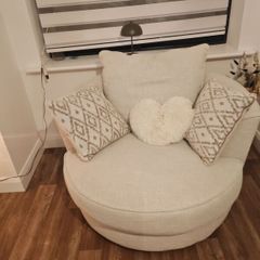 swivel chair and 3 seater sold together for 750 or separately  450 for swivel and 350 for 3 seater