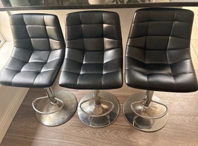3x Black Faux Leather Quilted Bar Stools
