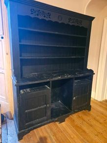 Pine dresser