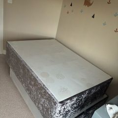 Free - double bed base