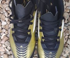 Football boots - Adidas Messi F20