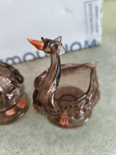 Vintage glass swan figurines, set of 3  glass swan small statues, glass bird figurine, elegant two toned glass swan decor