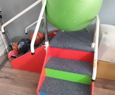 Stairs for kinetotherapy