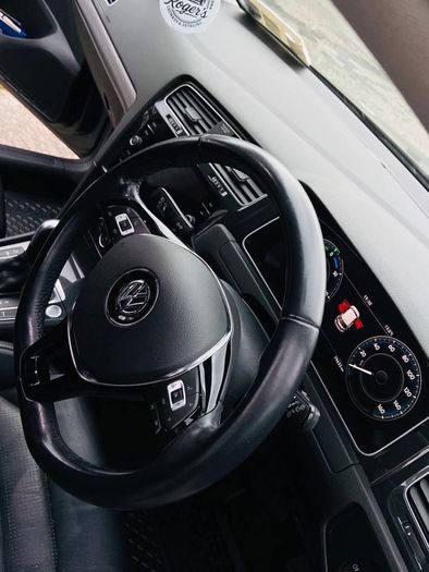 2020 Volkswagen e-Golf