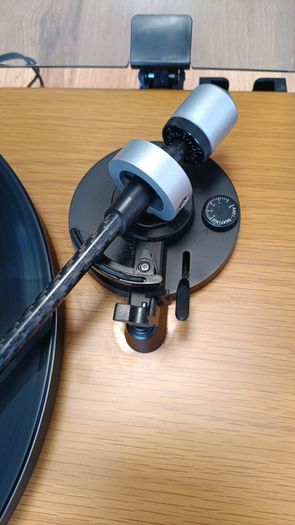 ROBERTS RT 200 Elite turntable