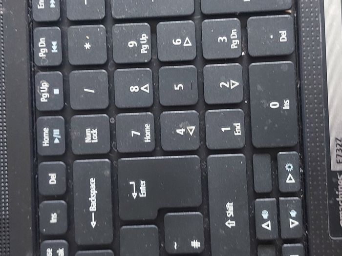 emachines E732 Series 15. inch Laptop, Model ZRDB, Intel Pentium CPU P6200, 2.13GHz, 3GB Ram, 218GB SSD, Windows 7, 64bit, Firefox, Opera, Chrome and VLC