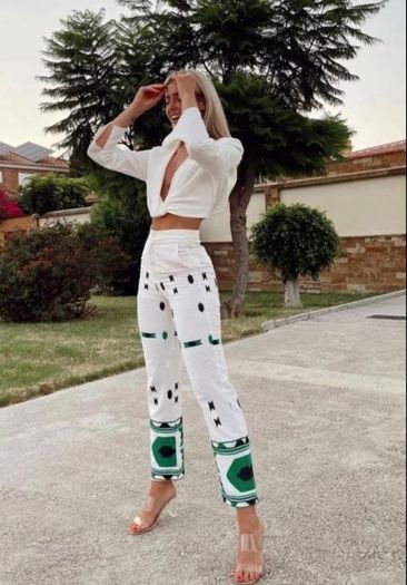 REDUCED Fab Zara Insta Famous Bloggers White Linen Blend Embroidered Trousers Size Large UK 12 New with Tags