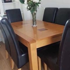 Beautiful extendable dining table