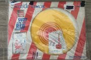 Suzy and the Red Stripes - Seaside Woman