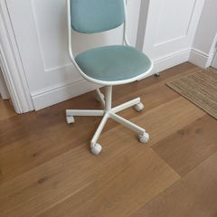 Child Desk Chair
