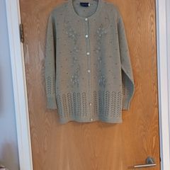 Fashion Extra Cardigan.  S. 14.  New-No Tag.