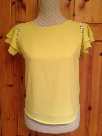 BNWT Size 8 Yellow Top from DV8