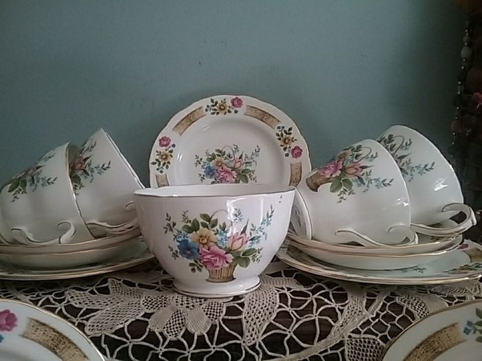 Duchess "Memories" China Teaset