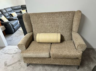 queen chair