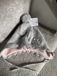 H&M hat  new 1-2 years