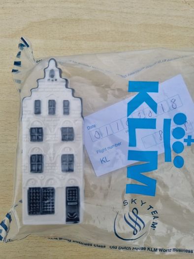KLM miniature house made of Delft Blue ceramic