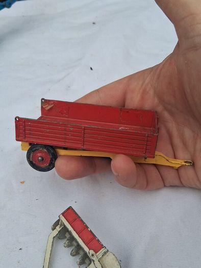 Vintage Diecast Toy Collection (Dinky,Lesney,Mecanno,Corgi) 22 Pieces