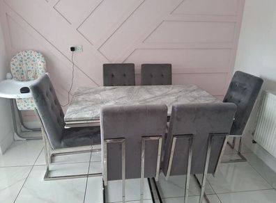 Dining table and 6 chairs