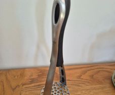 potato masher - Jamie Oliver