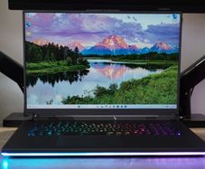 Asus Rog Strix G18 | i9-1398HX | RTX 4070 8GB | 32GB Ddr5 | 240Hz Nebula Display