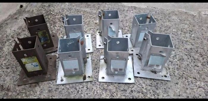 8x 3x3 post brackets