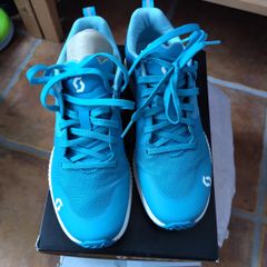 Girl runner