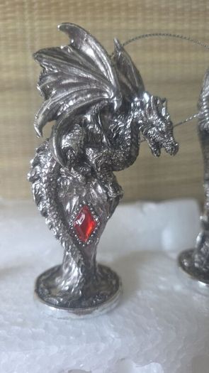 Dragon figurines