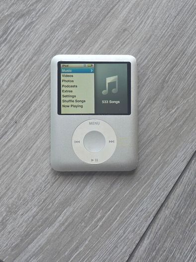 iPod Nano 3rd Gen 4gb (Free Post)