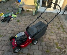 Lawnmower: Castelgarden XC43 Petrol Walk-Behind Lawnmower