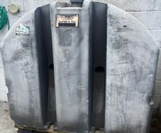 Oil tank