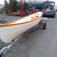 Rowing dinghy