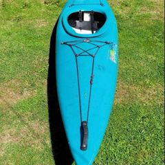 Pyrahna Kayak