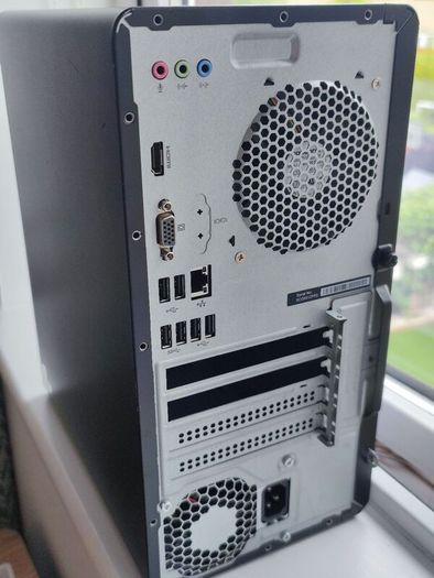 HP Prodesk Intel i5, M.2 SSD, WiFi + Bluetooth