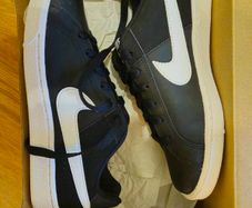 Nike Womens trainers size 3