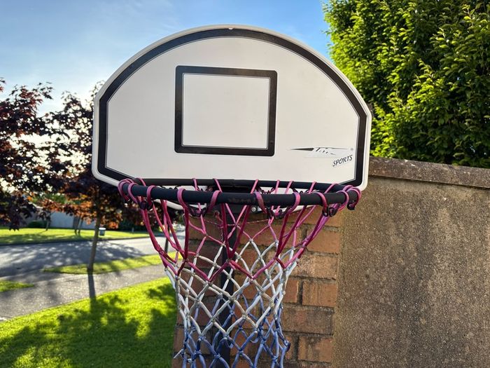 Basketball hoop