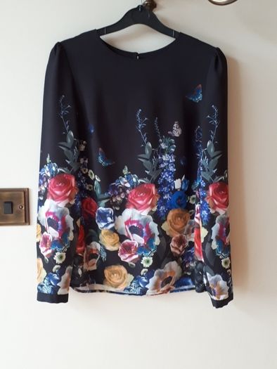 Oasis top