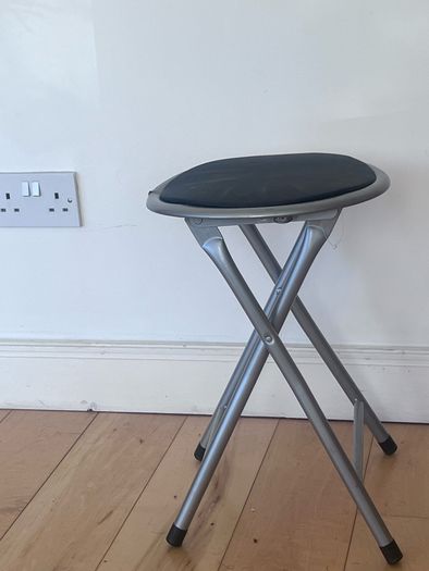 Foldable round stool small size
