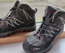 Kids hiking boots CMP brand size 35 junior