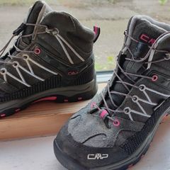 Kids hiking boots CMP brand size 35 junior