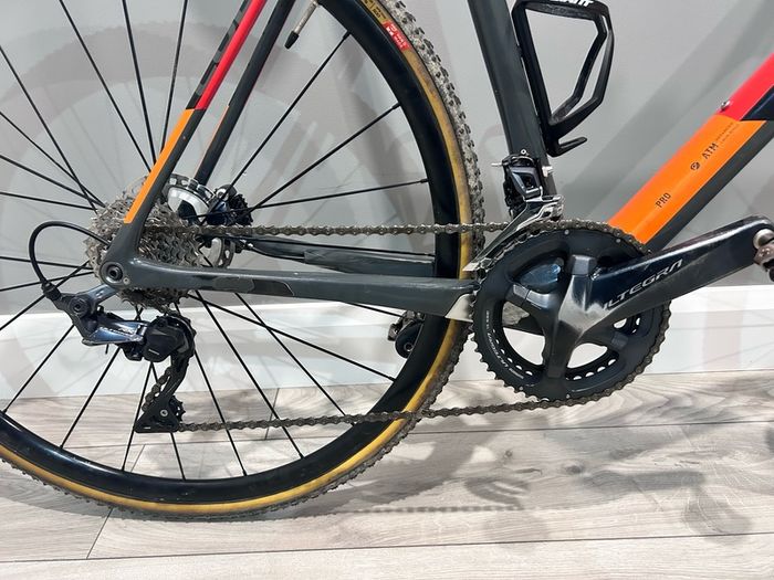 cube cross race